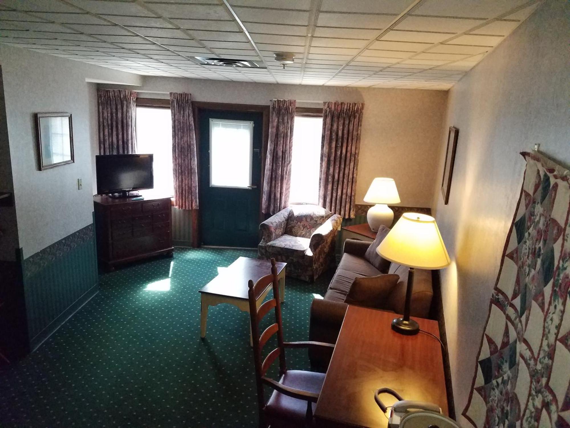 Potawatomi Inn & Cabins Angola Room photo